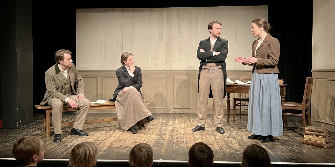 AI-generated image: Reading “Fuchs & Söhne” — GRIPS Theater Hansaplatz